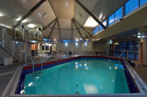 室内游泳池
