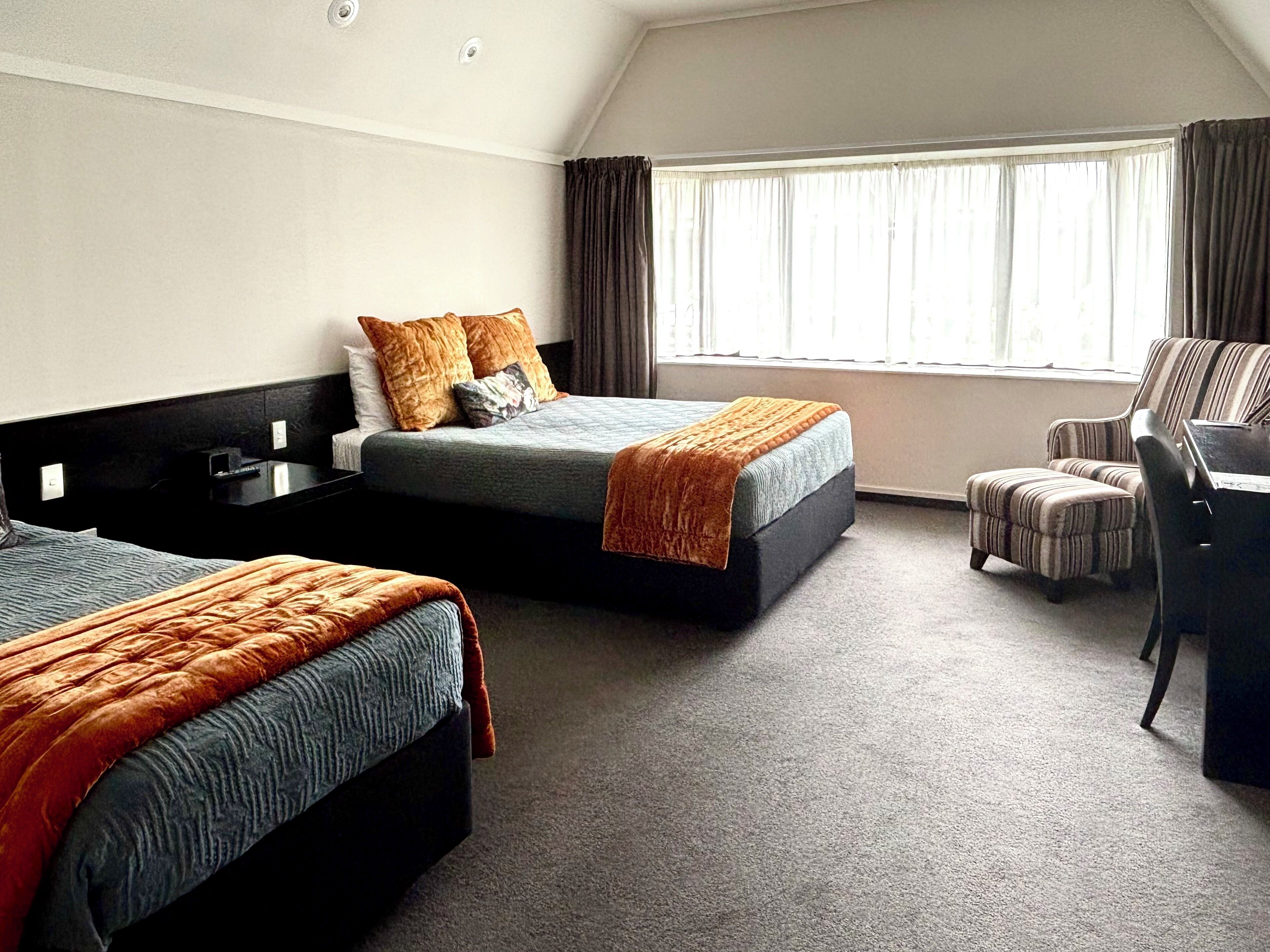 Superior Triple Room | In-room safe, desk, iron/ironing board, free WiFi