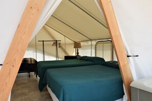 Tent (Glamping Medium)