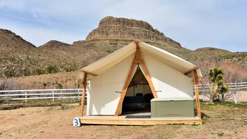 Tent (Glamping Medium) | Blackout drapes, bed sheets