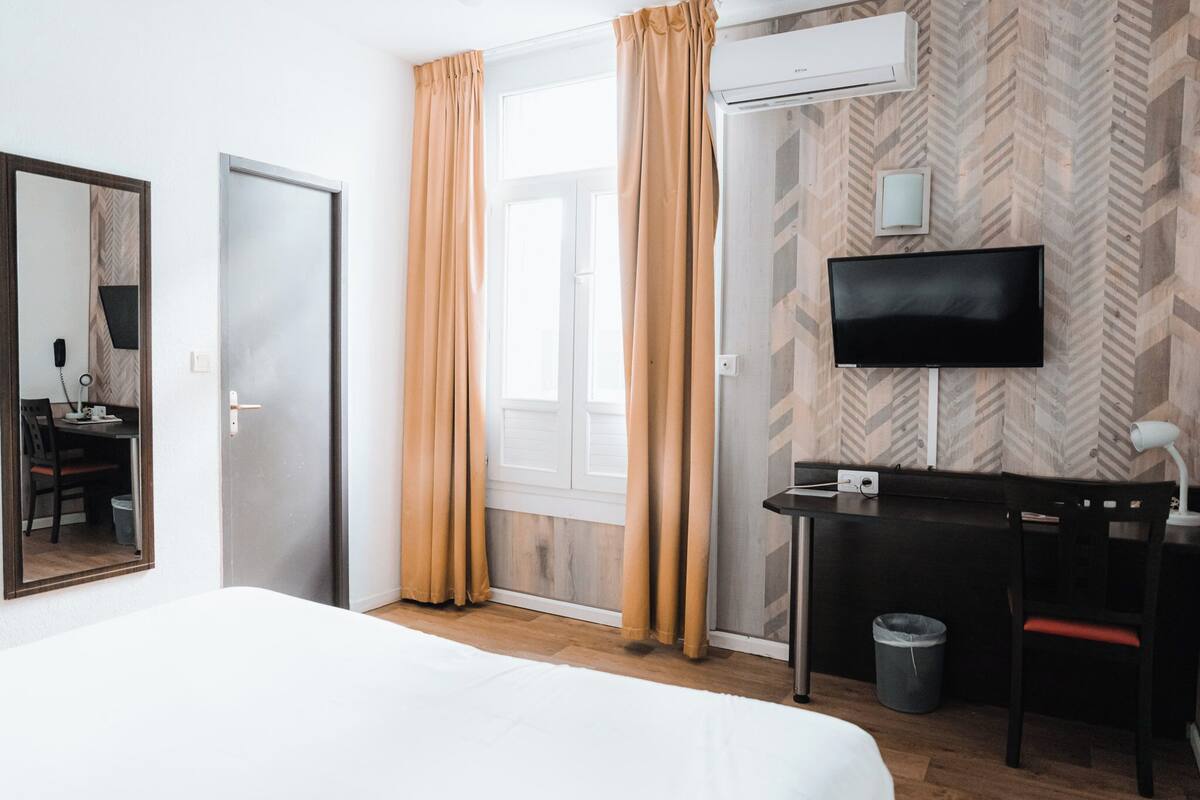 Classic Double Room