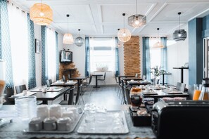Daily continental breakfast for a fee - urban by balladins Perpignan (Perpignan)