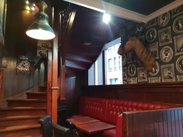 Bar (en la propiedad)