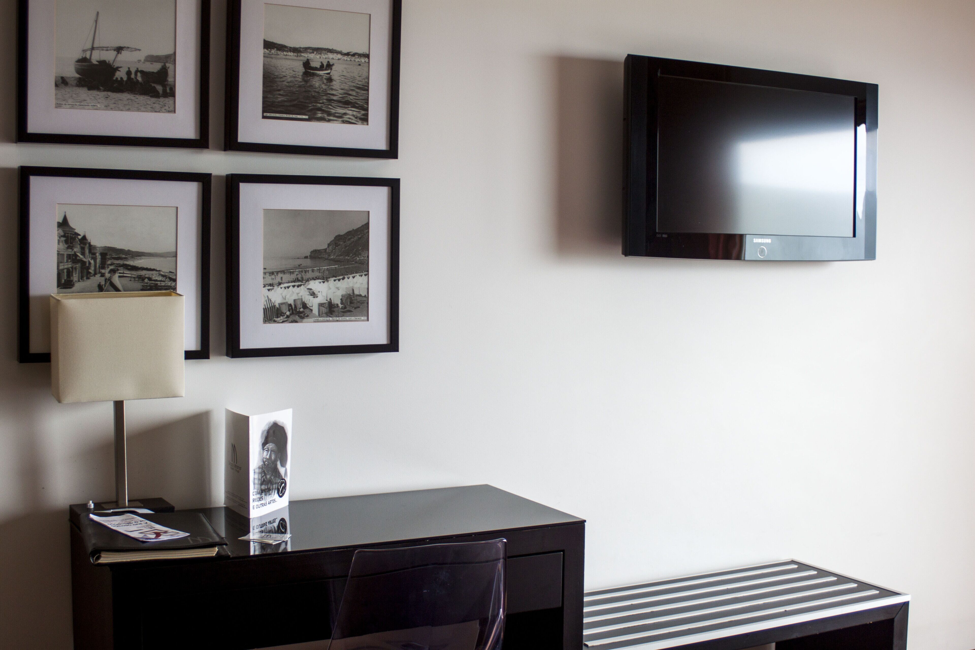 standard double or twin room | 1 bedroom, minibar, in-room safe, desk