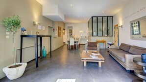 Reception - Hotel en Ville (Aix-en-Provence)