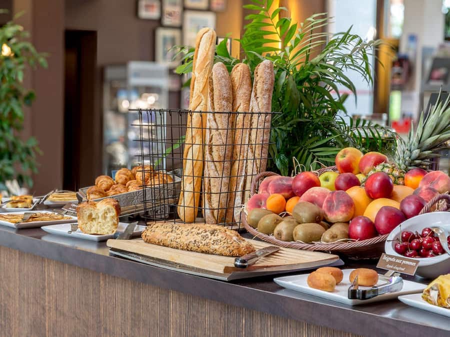 Daily buffet breakfast (EUR 16 per person)