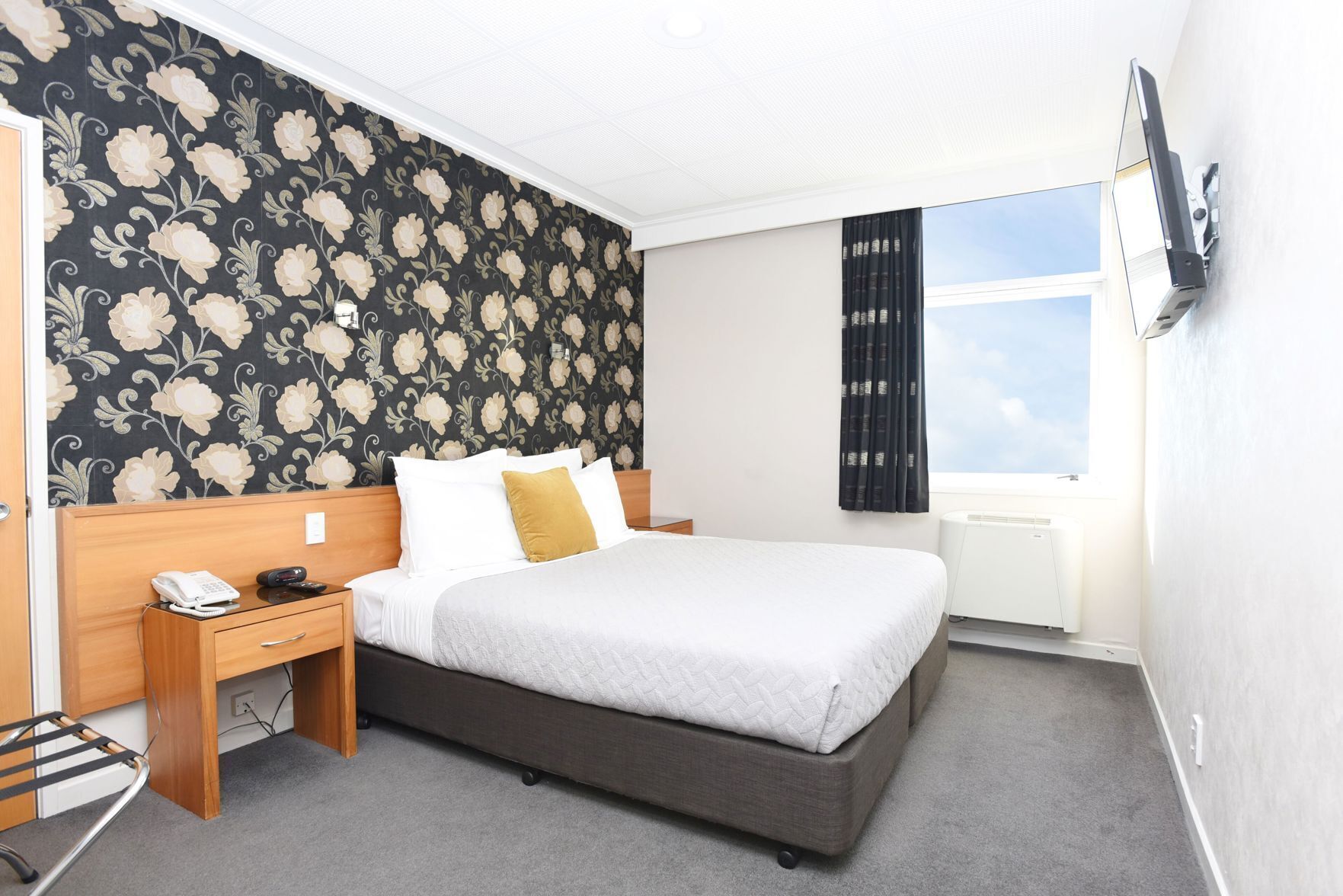 Desk, iron/ironing board, free cots/infant beds, free WiFi