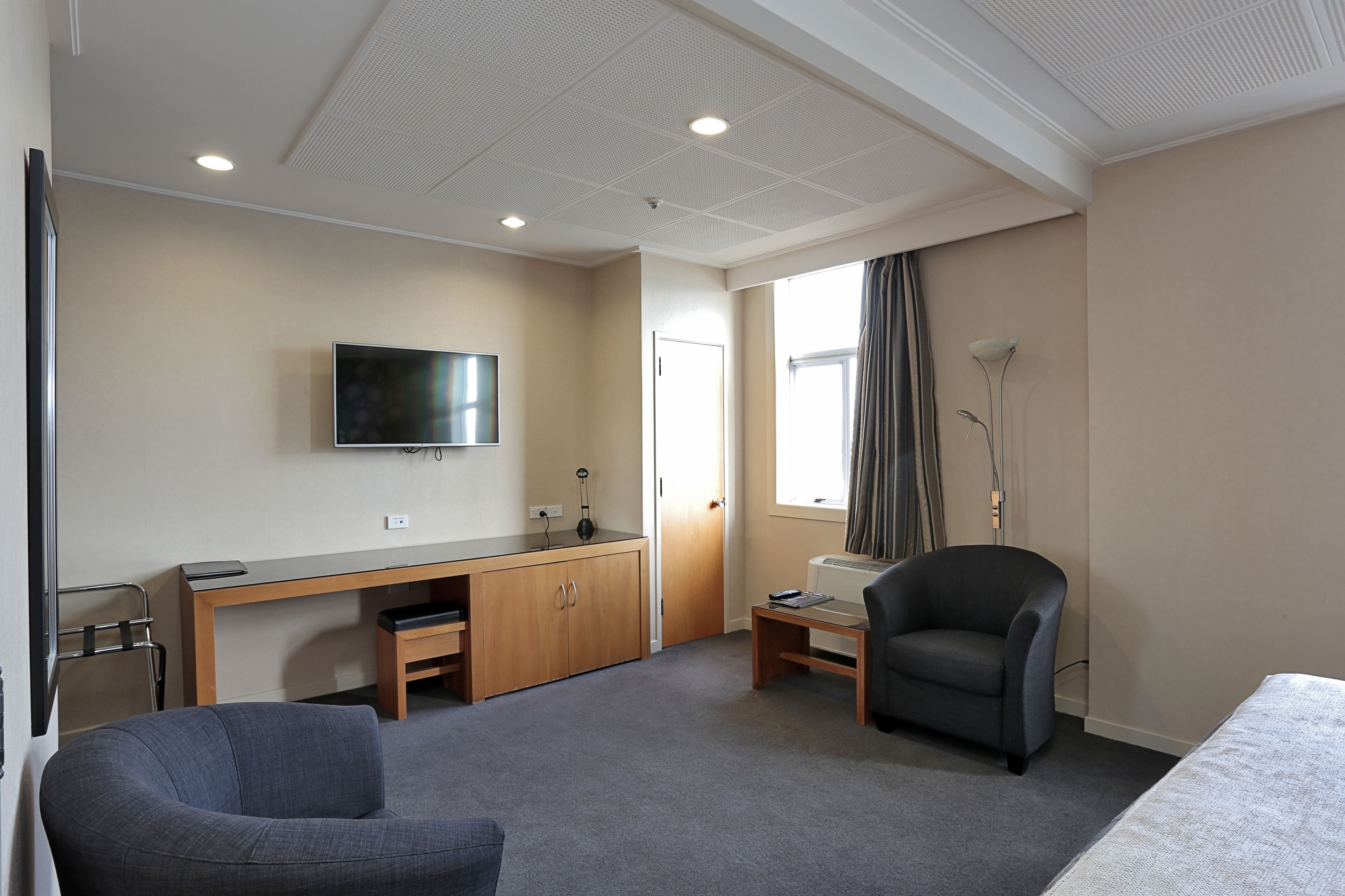 premium king room  | desk, iron/ironing board, free cots/infant beds, free wifi