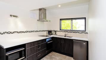 客房, 2 間臥室 | 私人廚房 | 咖啡機/沖茶器