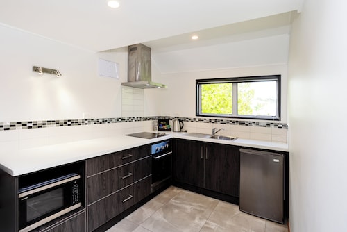 Balmoral Lodge Motel