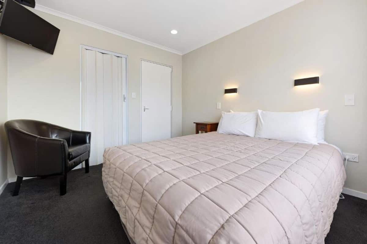 Premium bedding, individually decorated, individually furnished