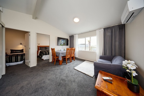 Family Apartment | Living area | TV