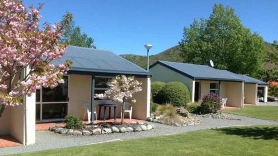 奧湖日日汽車旅館