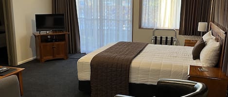 Habitación familiar | 1 habitación, tabla de planchar con plancha, wifi gratis y ropa de cama