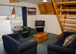 Six Bedroom Lodge | Living area | TV
