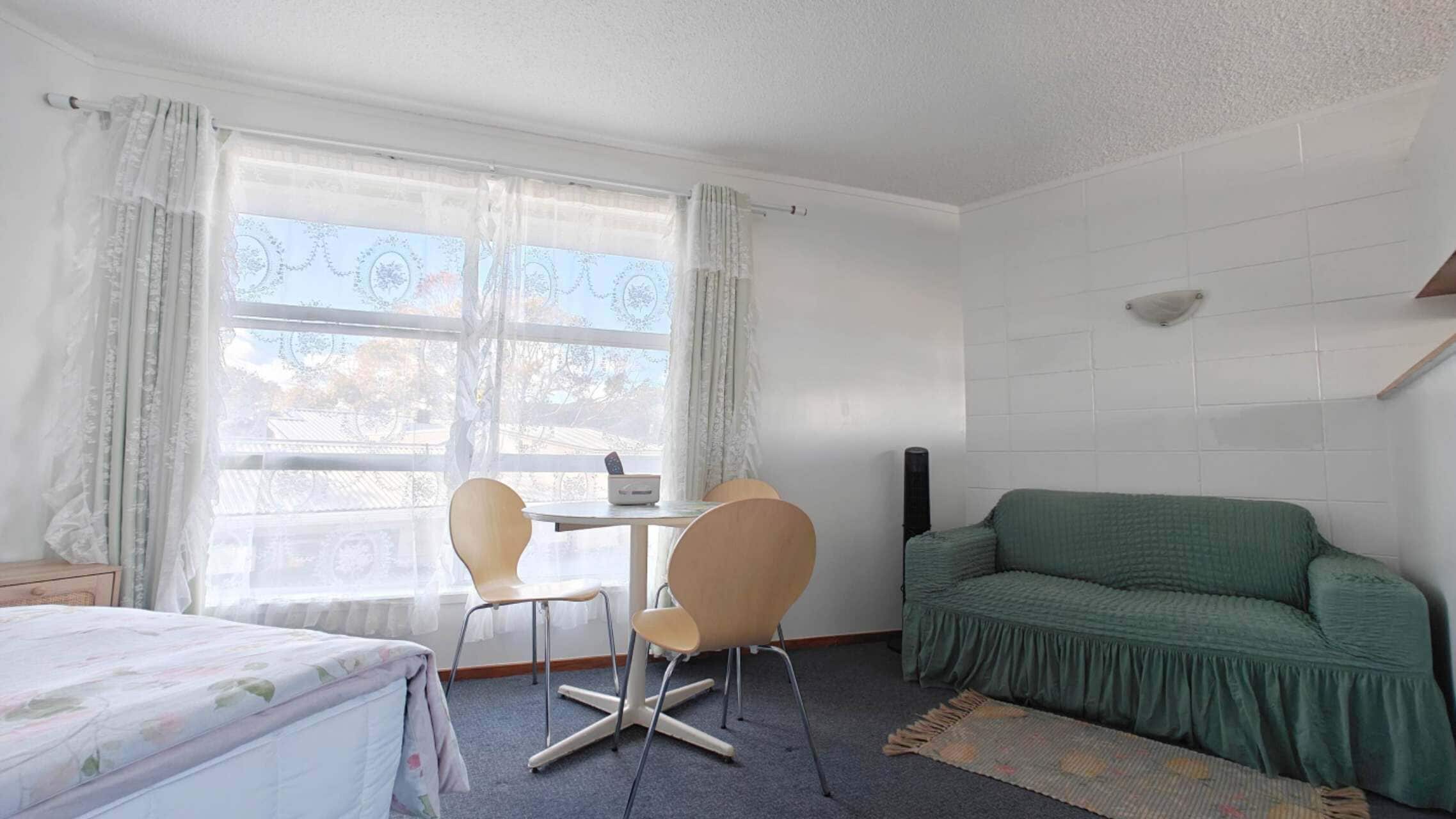 Apartment, 1 Schlafzimmer | Schreibtisch, Bügeleisen/Bügelbrett, kostenloses WLAN, Bettwäsche