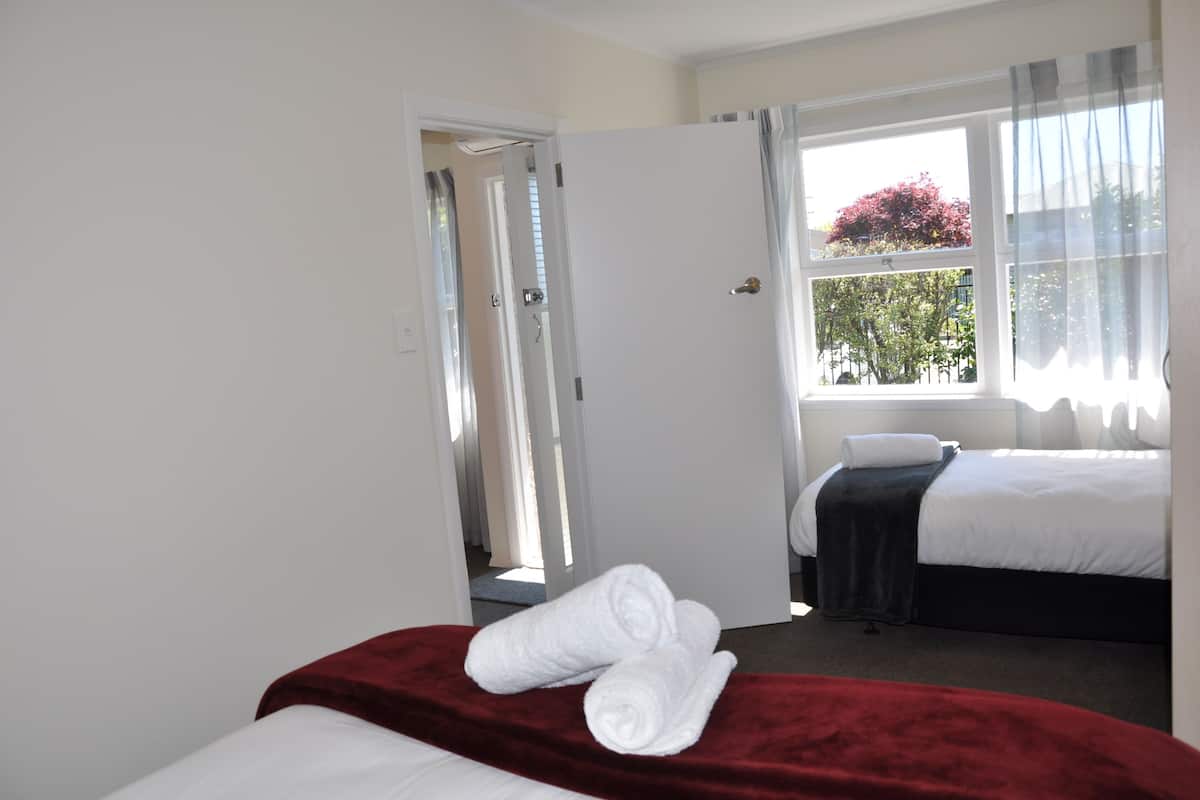 Appartement, 1 slaapkamer | 1 slaapkamer, een strijkplank/strijkijzer, gratis wifi, beddengoed