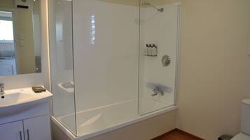Two Bedroom | Bathroom | Free toiletries, hair dryer, towels, soap