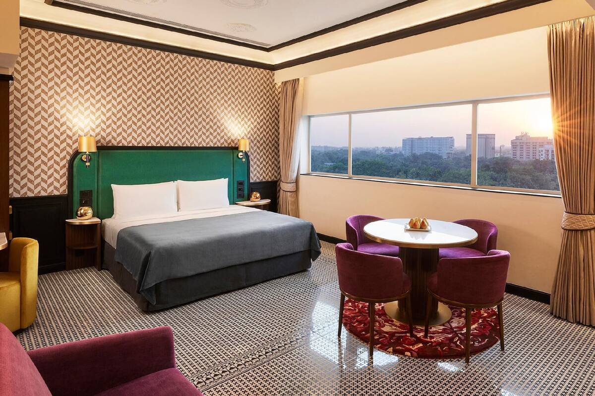 Phòng Suite Executive | Bộ đồ giường cao cấp, chăn bông, nệm có lớp đệm bông 