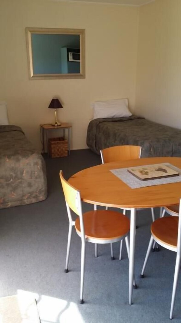 Tabla de planchar con plancha y wifi gratis