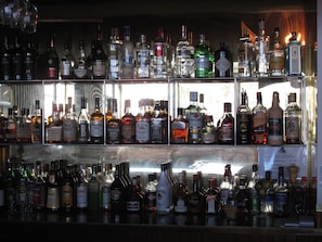 Bar (on property) - Auto Lodge Motor Inn (New Plymouth)