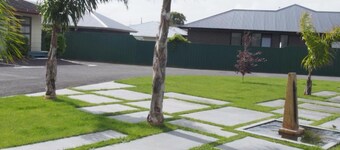 Coronation Court Motel