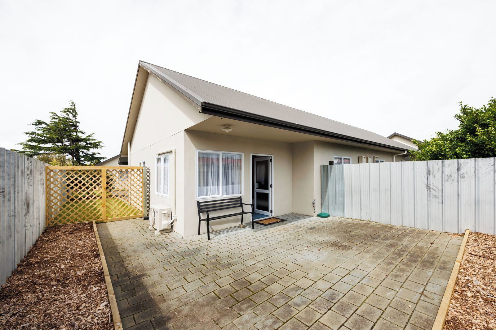 2 Bedroom Apartment with Spa | 露台/庭院