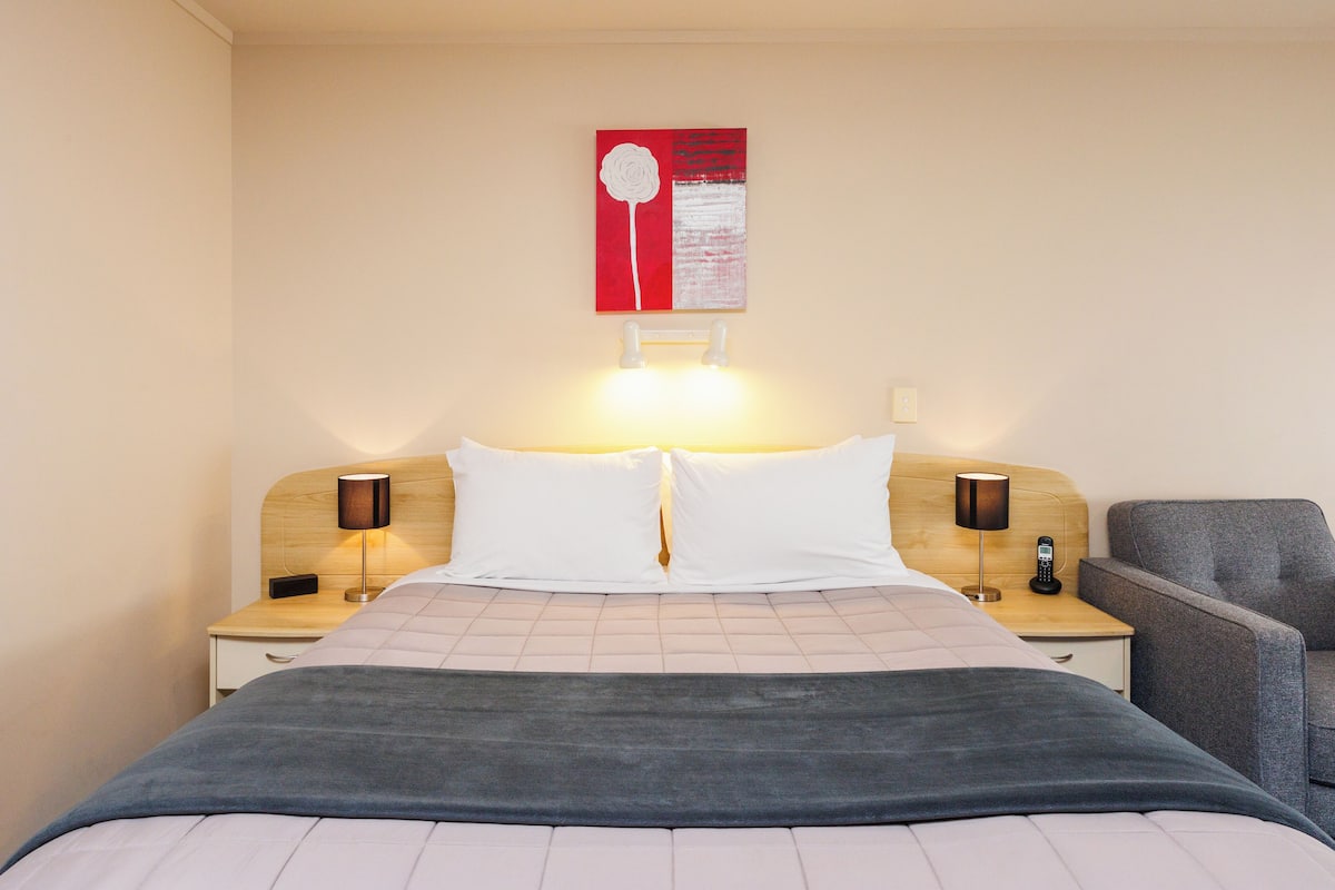 Standard Studio, Non Smoking, Kitchen | Peti besi dalam bilik, seterika/papan seterika, Wi-fi percuma 