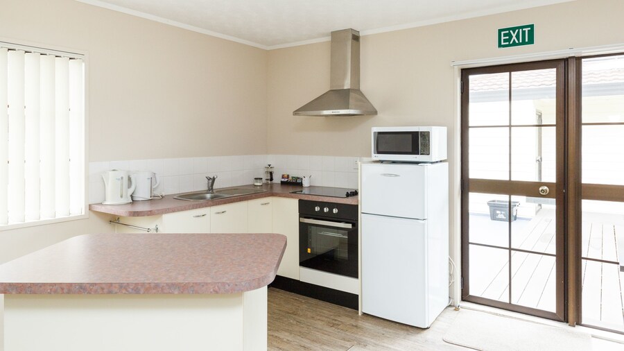 Kauri Court Motel and Apartments