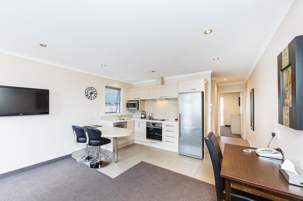 Kauri Court Motel and Apartments