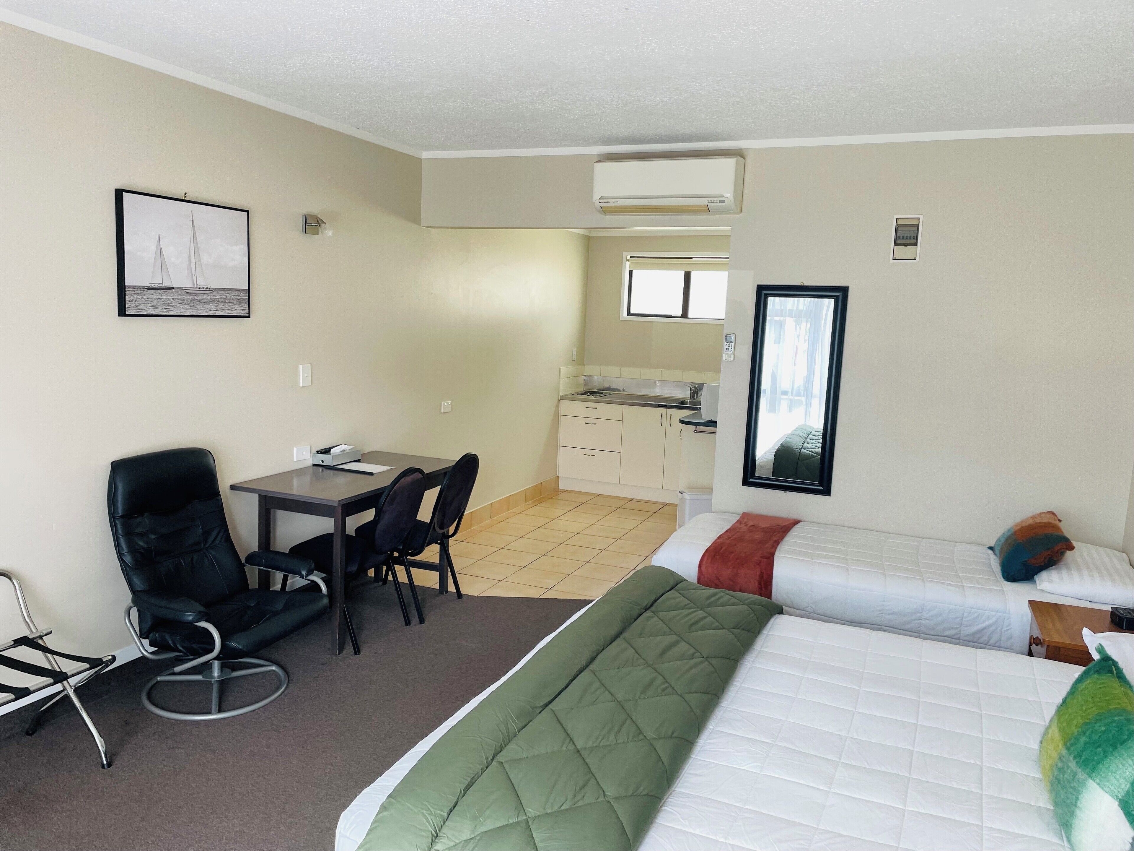 exclusive studio | 1 bedroom, desk, blackout curtains, soundproofing
