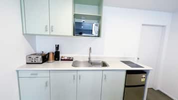 Căn hộ dành cho gia đình, 2 phòng ngủ, bồn tắm thủy lực | Bếp riêng | Tủ lạnh, lò vi sóng, bếp nấu, dụng cụ pha cà phê/trà