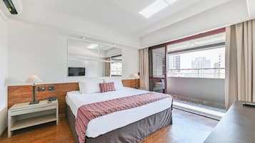 Master Casal | Minibar, in-room safe, desk, blackout drapes