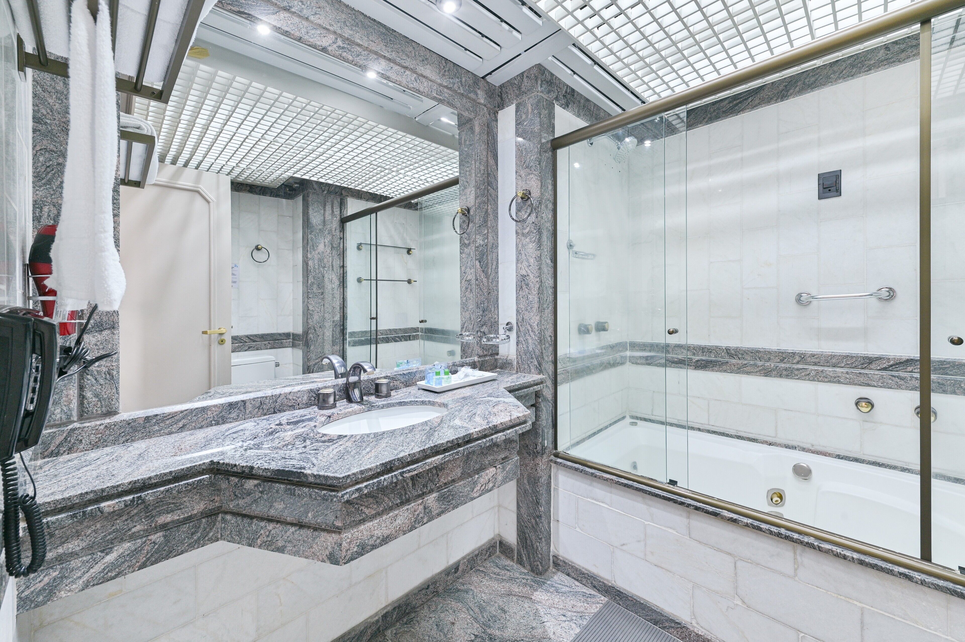 Photo - Hotel Golden Park Campinas Cambuí By Nacional Inn