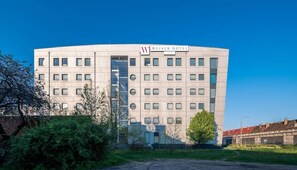 Exterior - Days Hotel Wroclaw (Wroclaw)