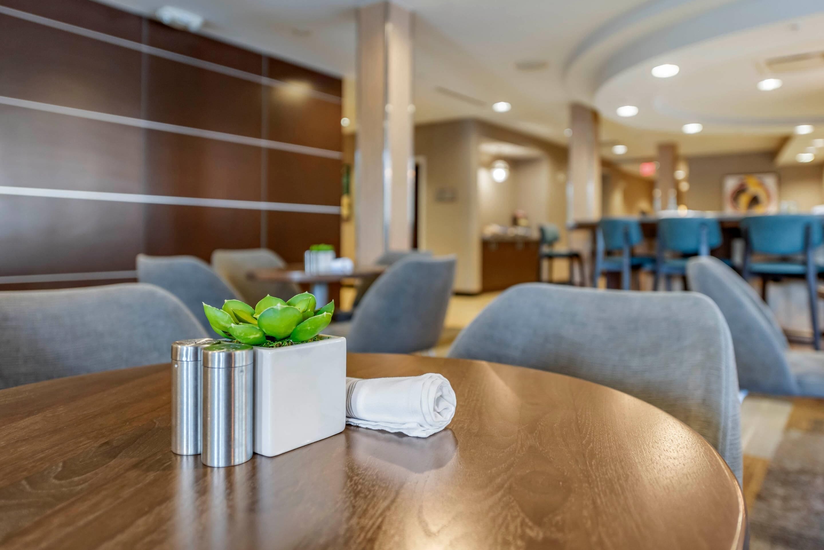 daily cooked-to-order breakfast for a fee