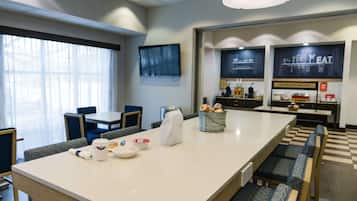 Free daily buffet breakfast
