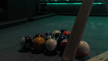 Bar lounge