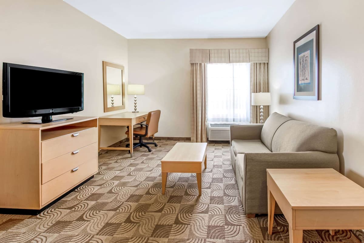 premium bedding, pillow-top beds, individually decorated