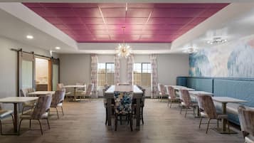 Free continental breakfast