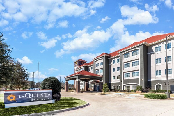 Exterior - La Quinta Inn & Suites by Wyndham Mt. Pleasant (Mount Pleasant)