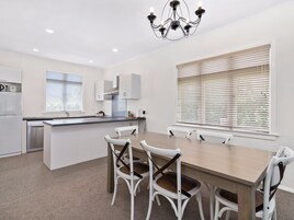 3 Bedroom Cottage | Private kitchen | Fridge, microwave, stovetop, coffee/tea maker