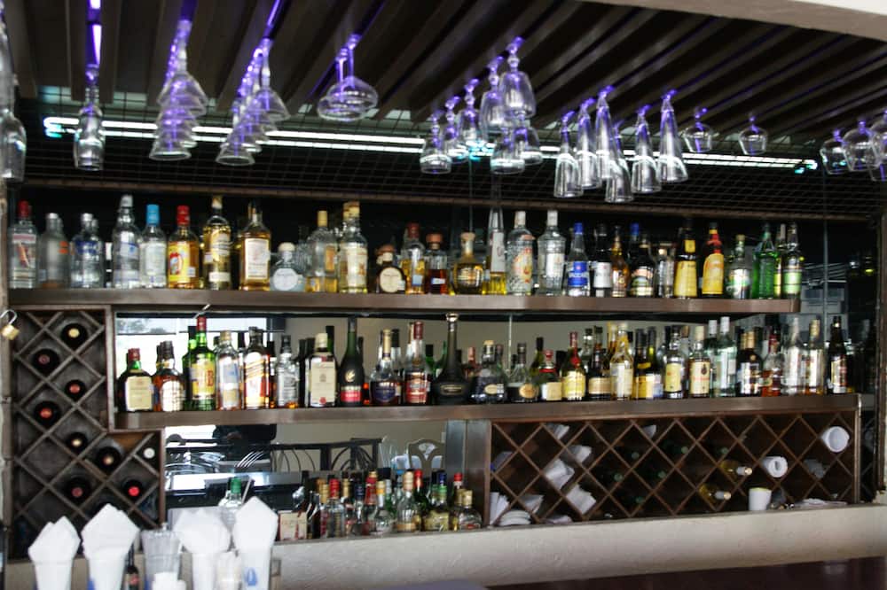 Portonovo Hotel & Suites