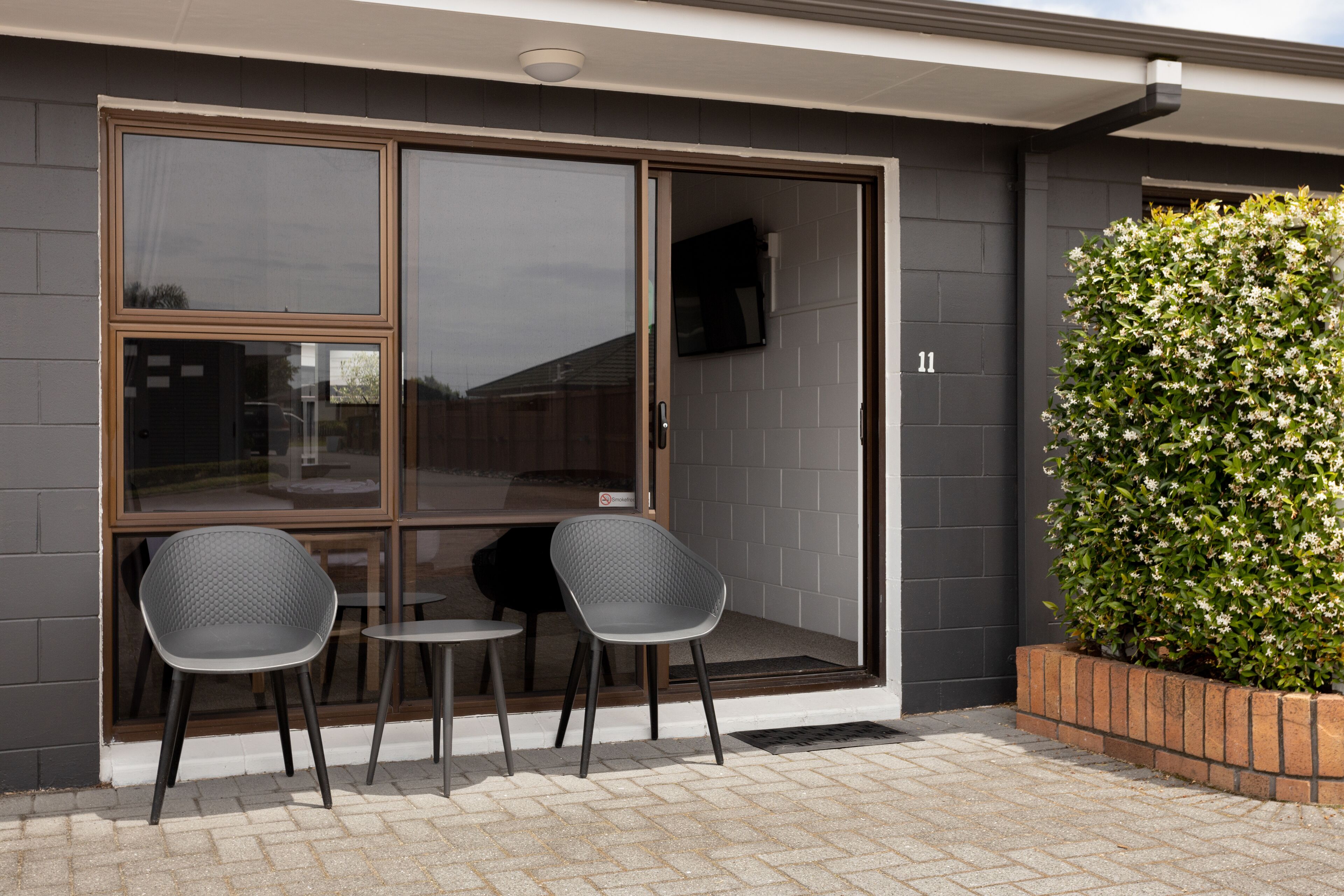 Executive King Studio (with Aircon) | Terrace/patio