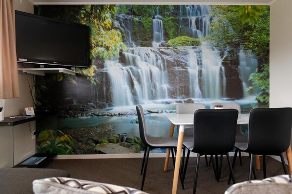 Family Apartment, 2 Bedrooms | Living area | Flat-screen TV, DVD player - Aden Motel (Te Anau)