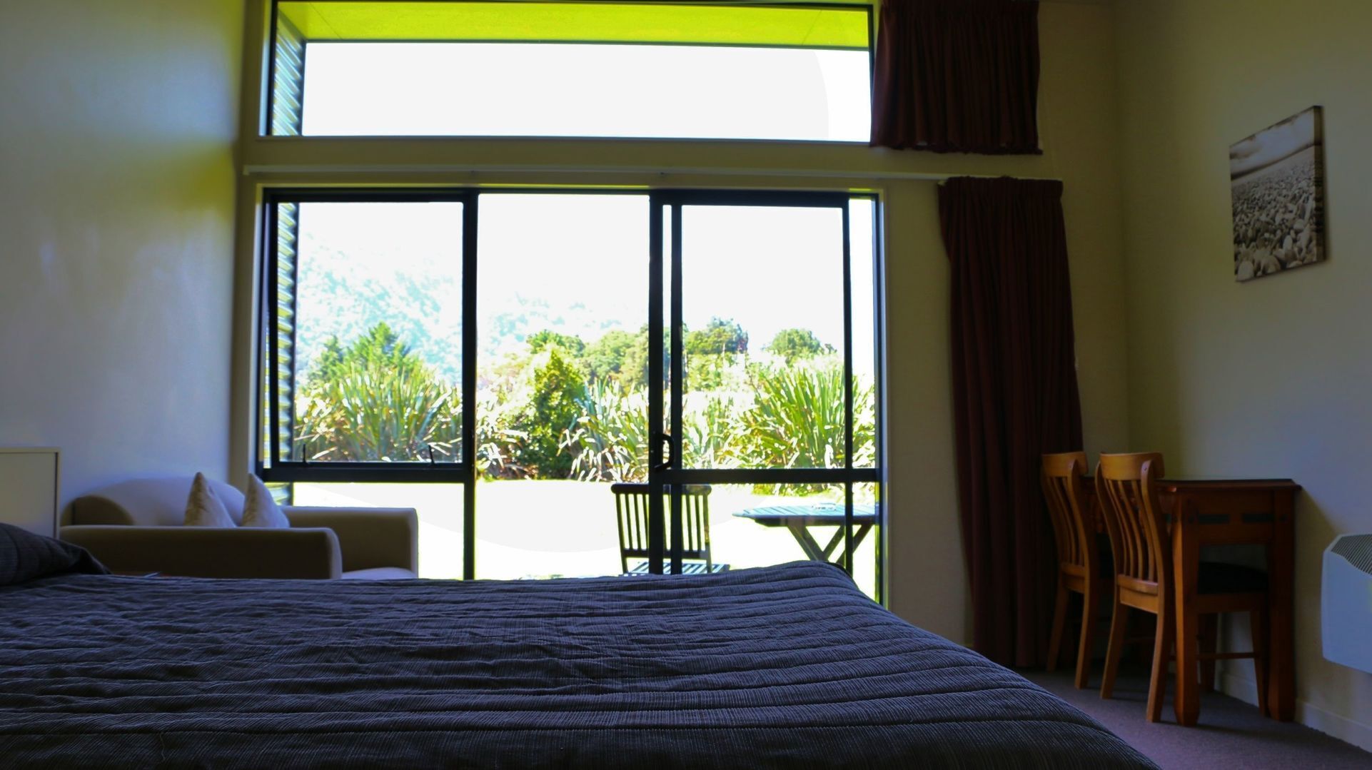 In-room safe, desk, iron/ironing board, free WiFi