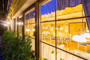 Desayuno bufé gratuito y diario