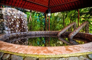 Bañera de hidromasaje exterior