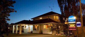 Boundary Court Motor Inn