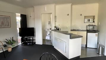 Comfort Apartment, 2 Bedrooms | Private kitchen